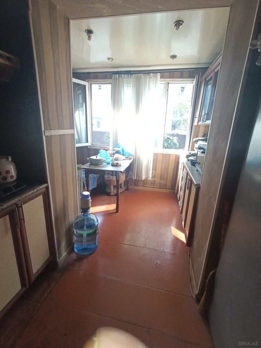 3 otaqlı Köhnə tikili, İnşaatçılar m., Bakı