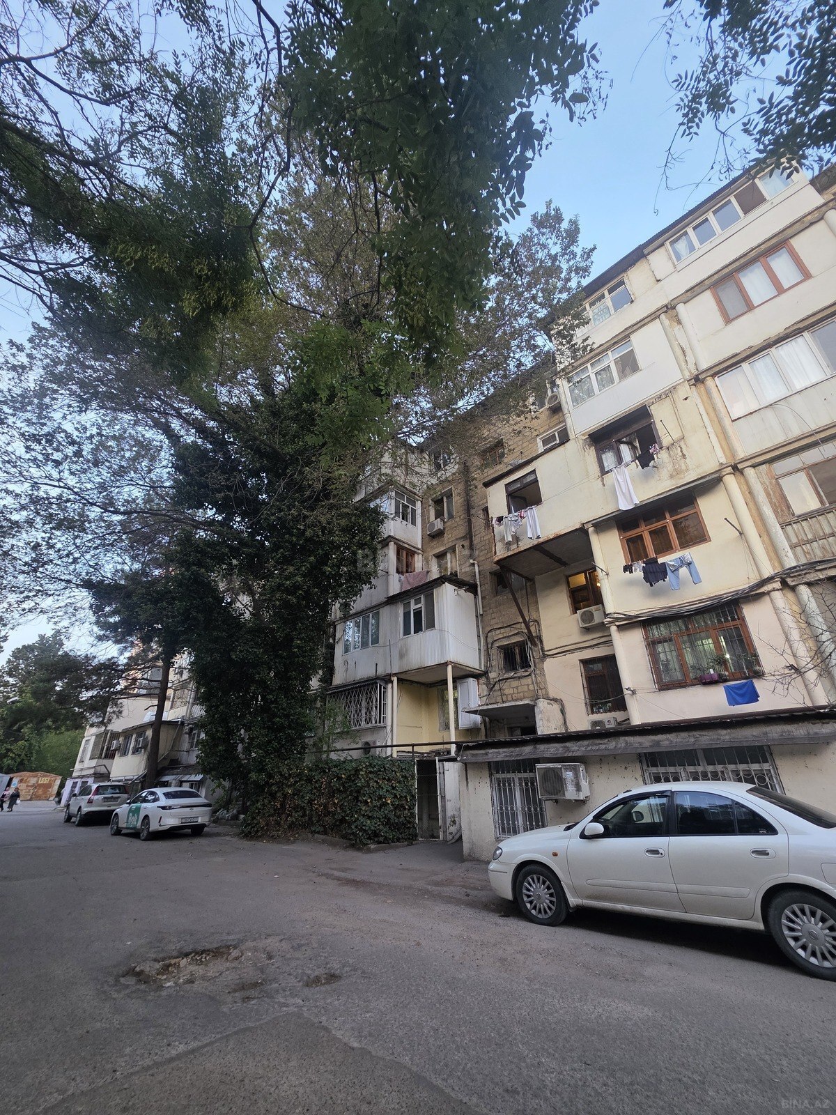 3 otaqlı Köhnə tikili, İnşaatçılar m., Bakı