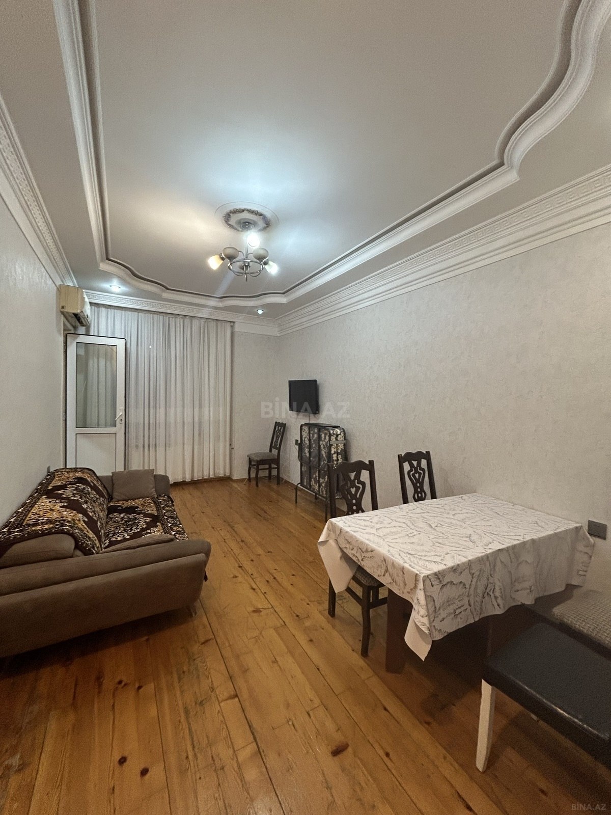 2 otaqlı mənzil kirayə verilir, Bakı