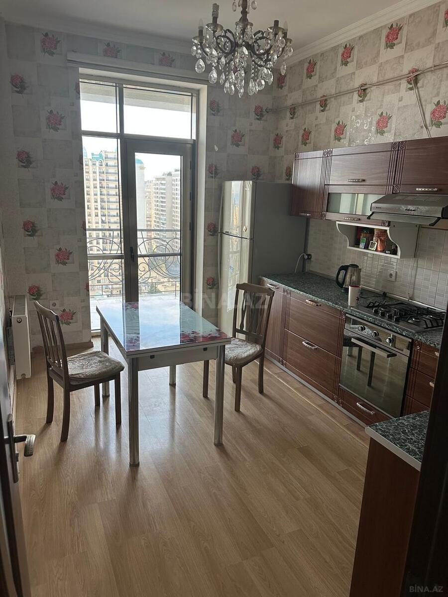 2 otaqlı mənzil kirayə verilir, Bakı