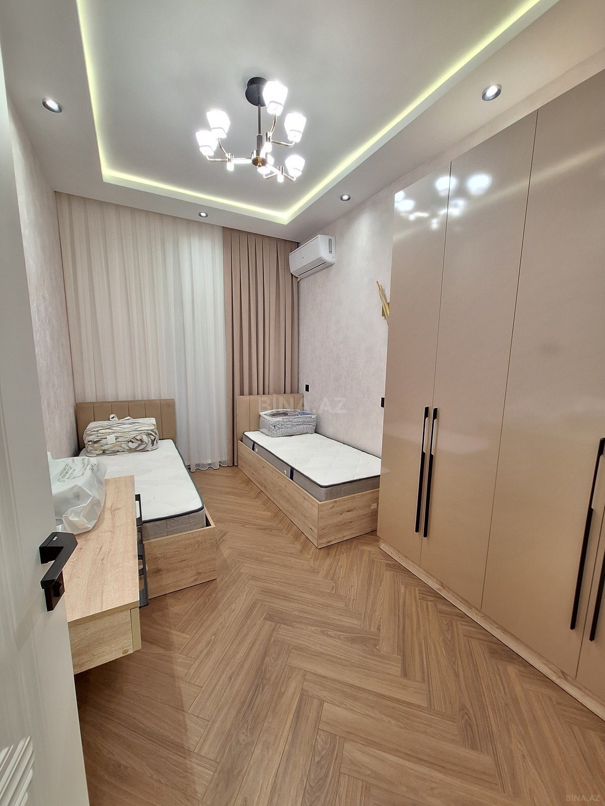 3 otaqlı mənzil kirayə verilir, Bakı