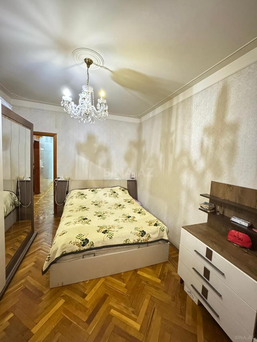 4 otaqlı mənzil satılır, 8-ci mikrorayon, Bakı