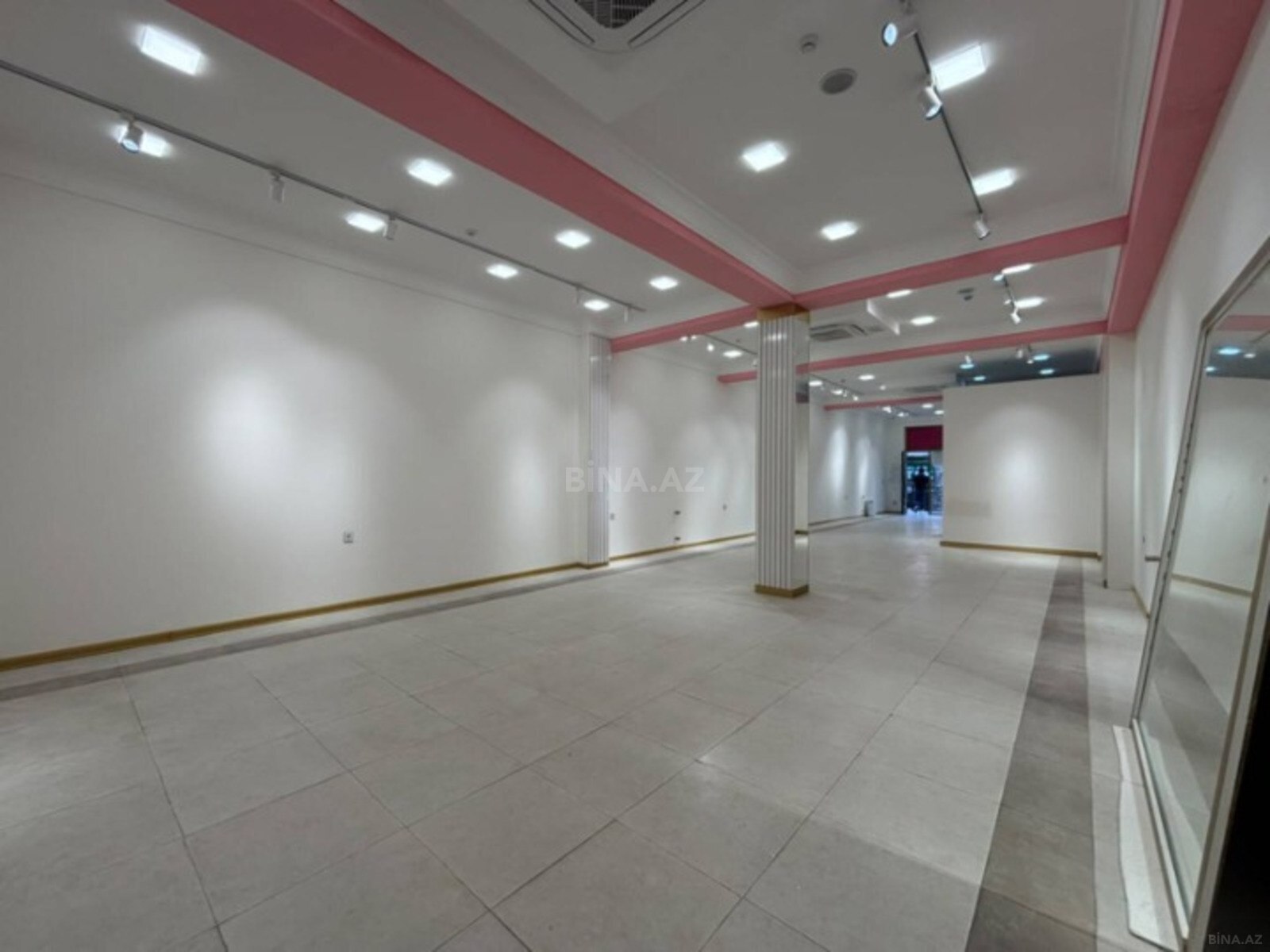 Obyekt kirayə verilir, 28 May, Bakı