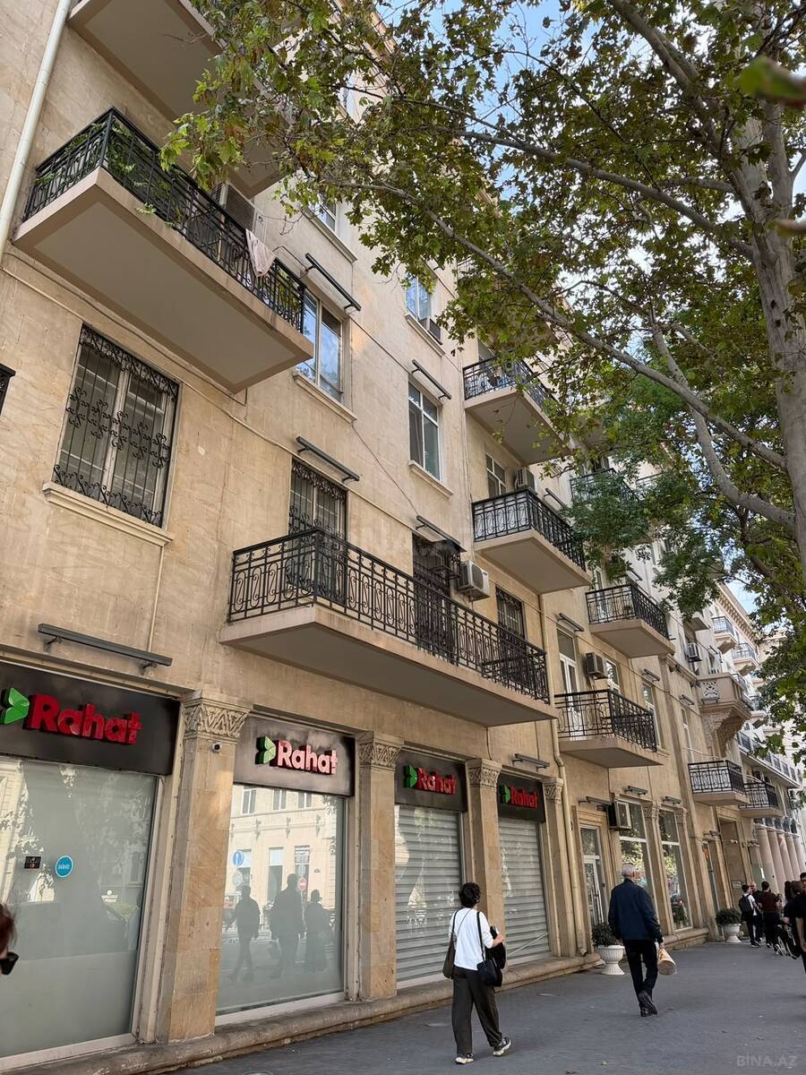 4 otaqlı mənzil kirayə verilir, Bakı