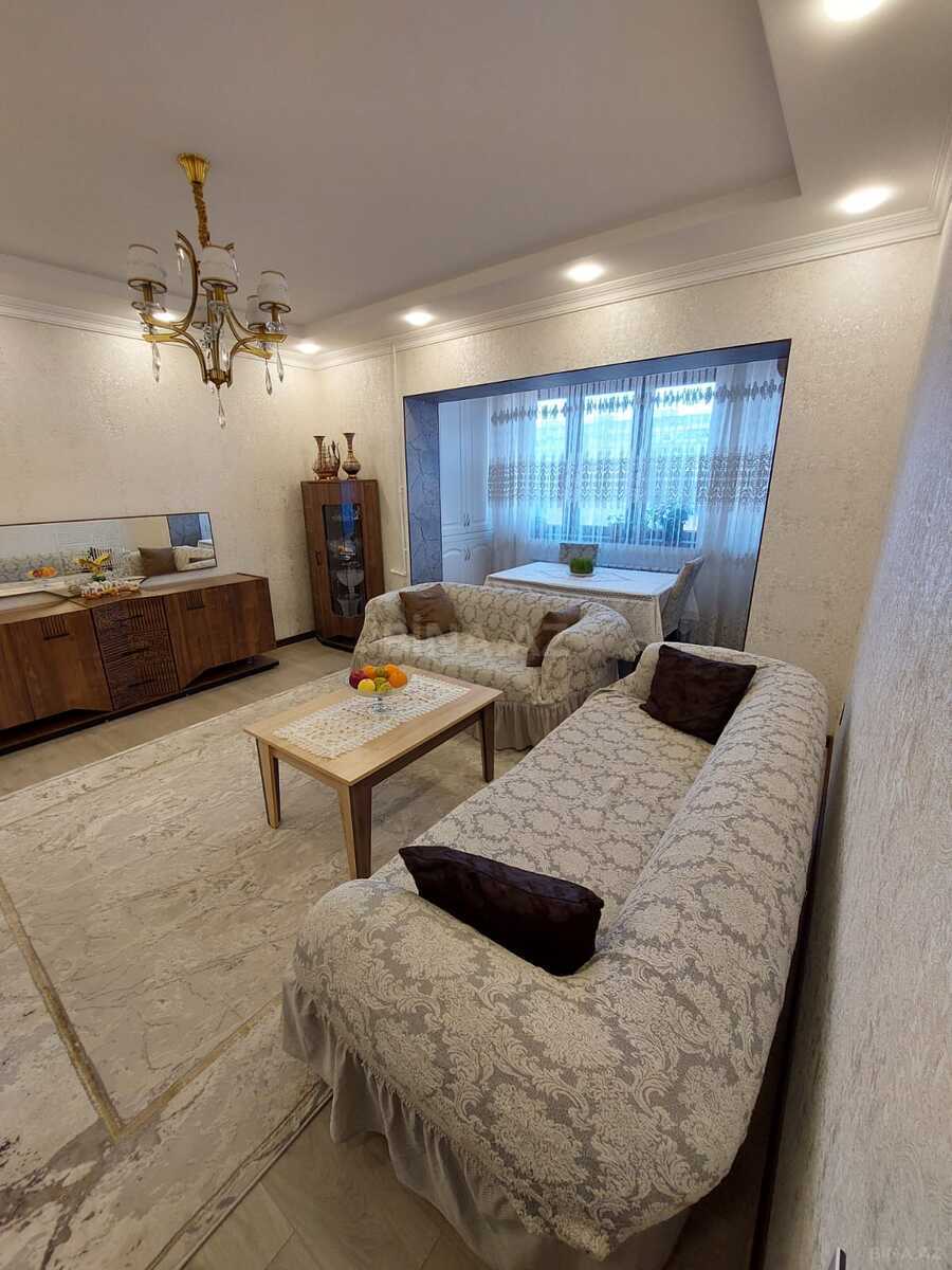 4 otaqlı mənzil satılır, Bakı