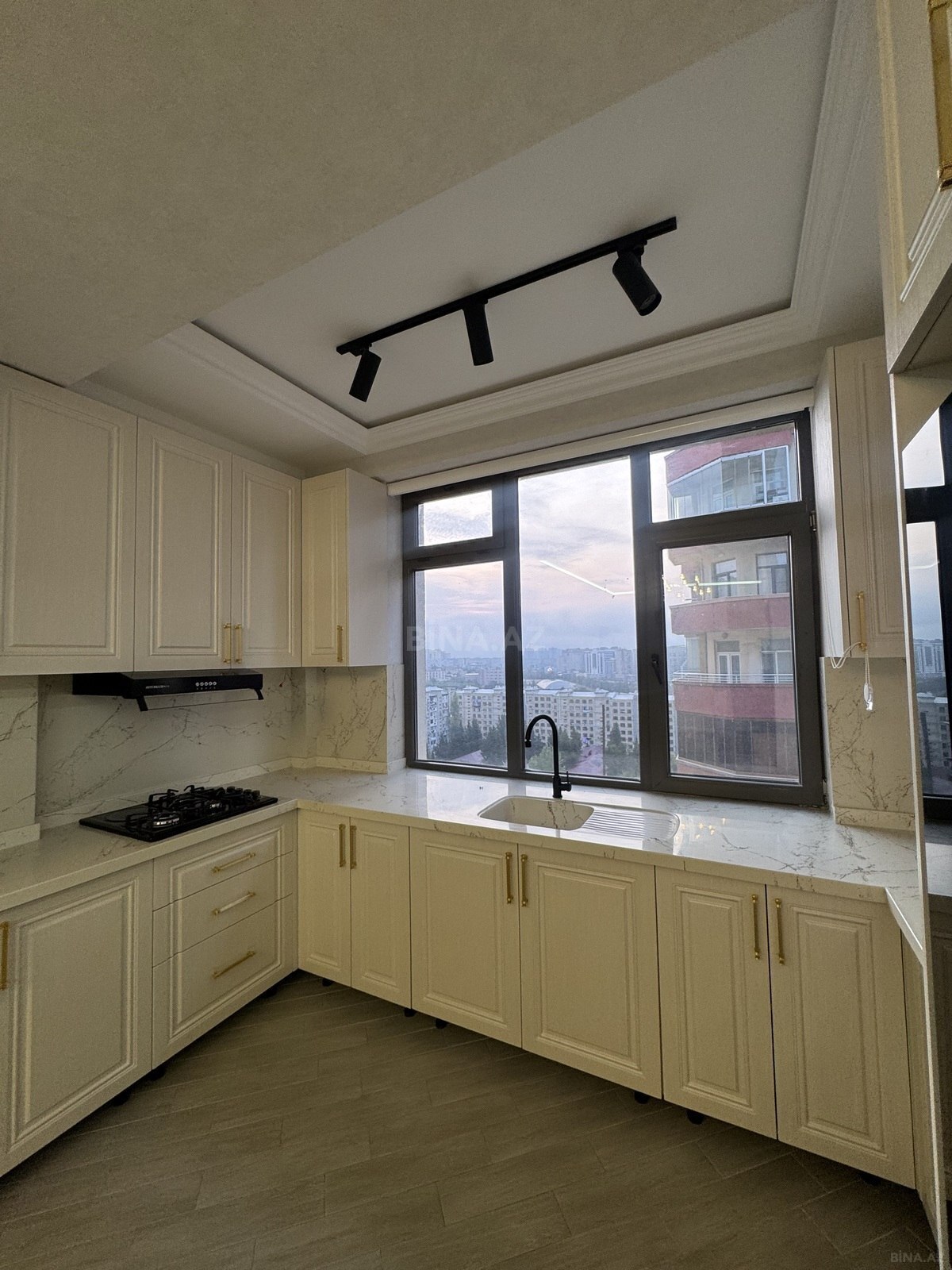 3 otaqlı mənzil kirayə verilir, Nərimanov, Bakı