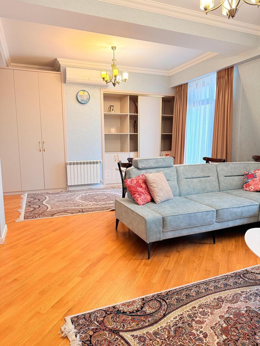 5 otaqlı mənzil kirayə verilir, Ağ şəhər, Bakı
