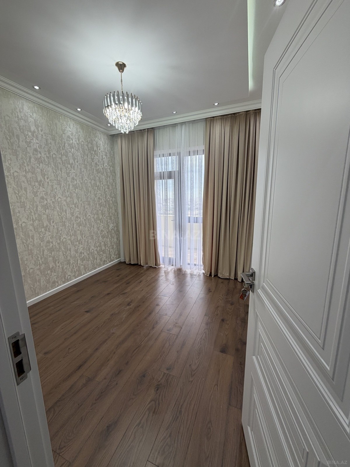 2 otaqlı mənzil satılır, Binəqədi, Bakı