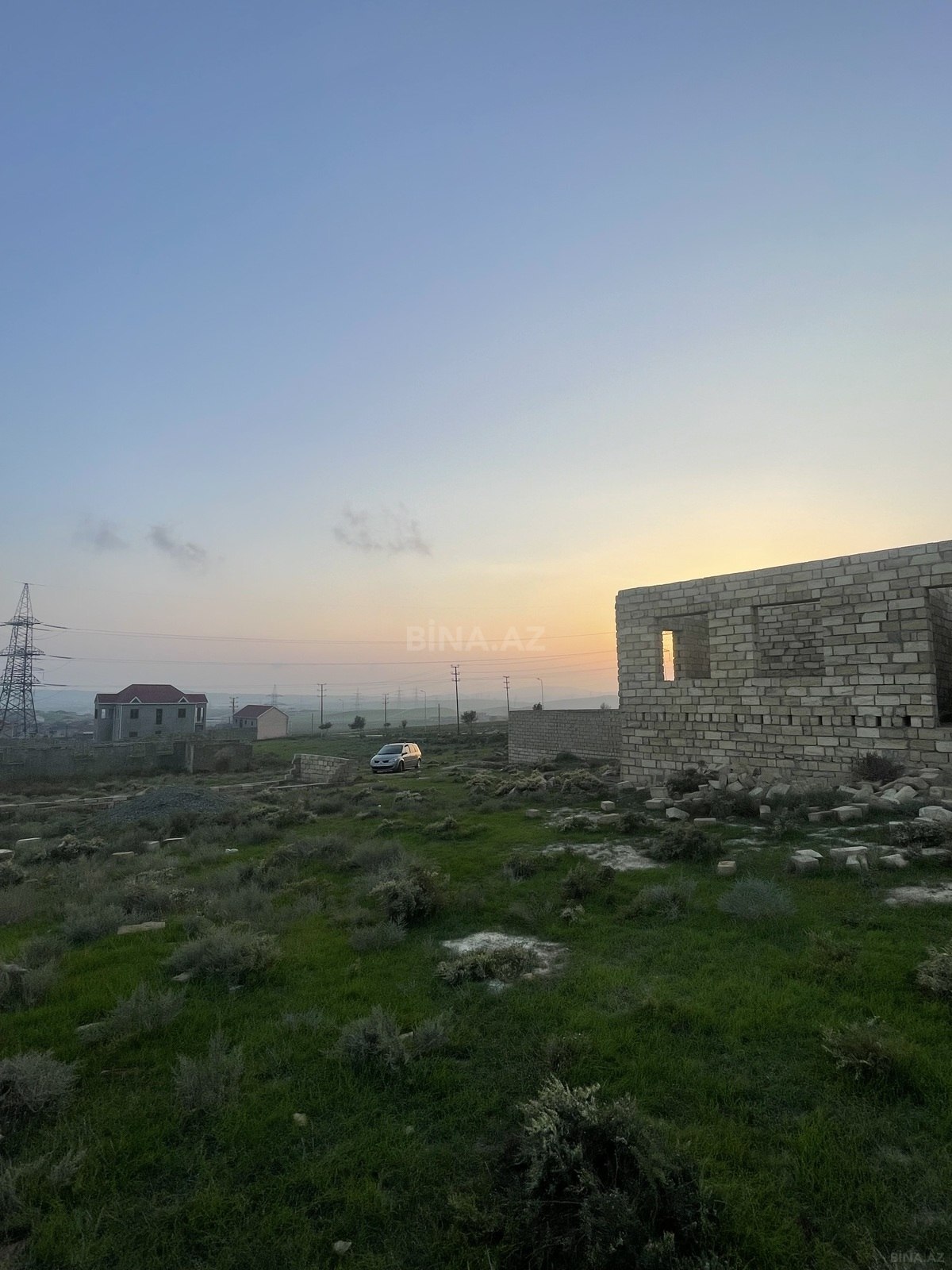 Torpaq satılır, Qobu, Abşeron