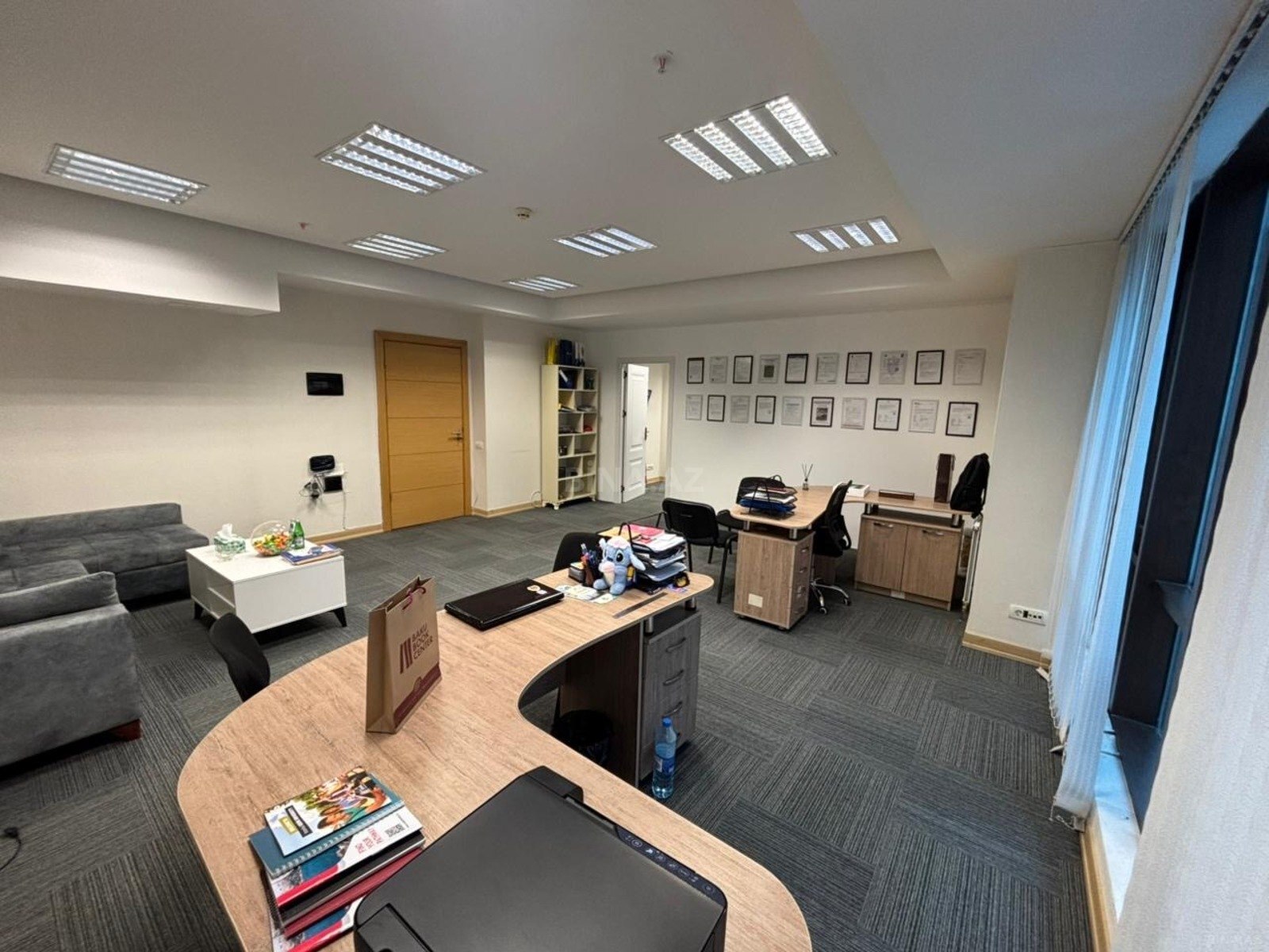 2 otaqlı ofis kirayə verilir, Bakı