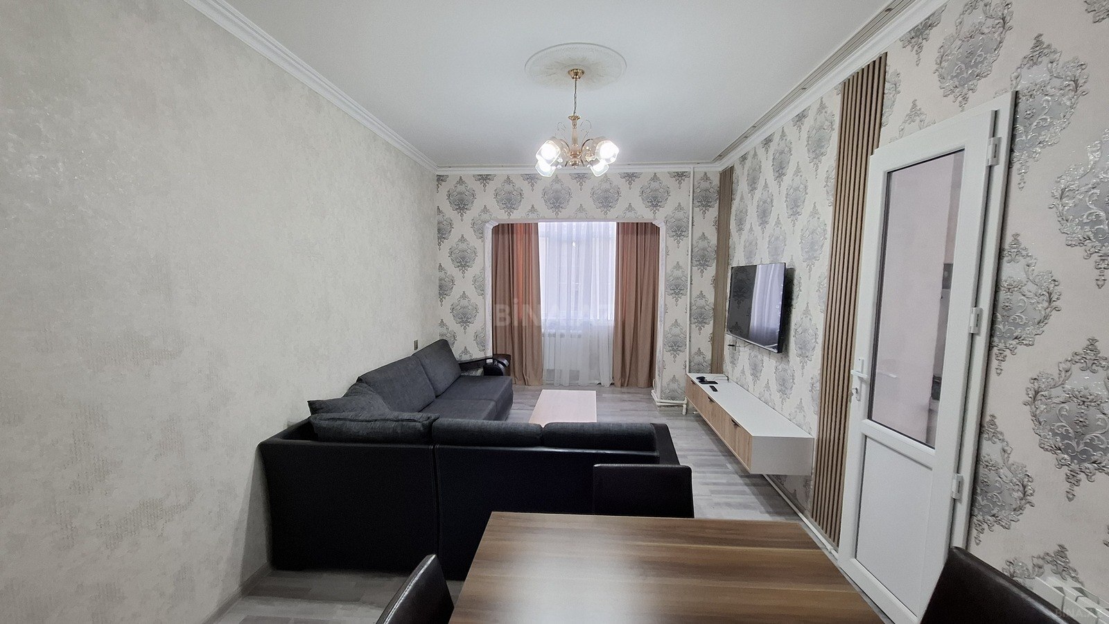 2 otaqlı mənzil kirayə verilir, Bakı