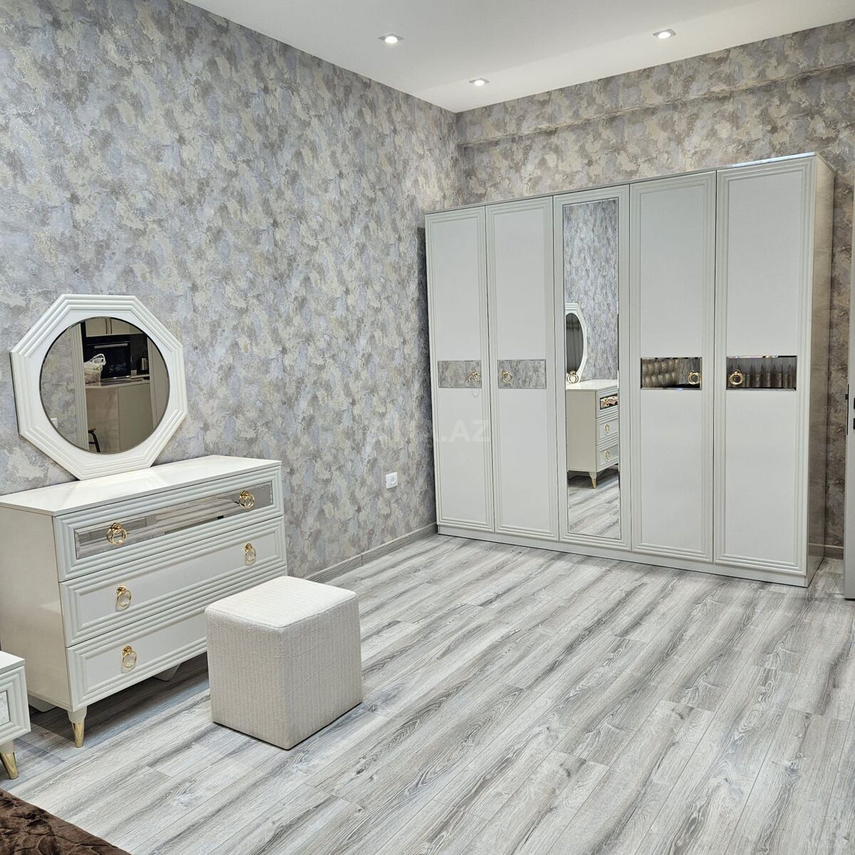 2 otaqlı mənzil kirayə verilir, Bakı