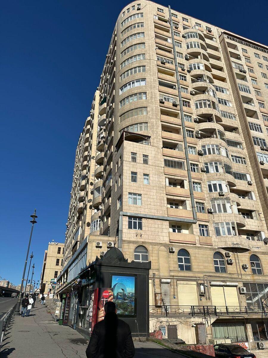 3-room apartment for sale, Baku