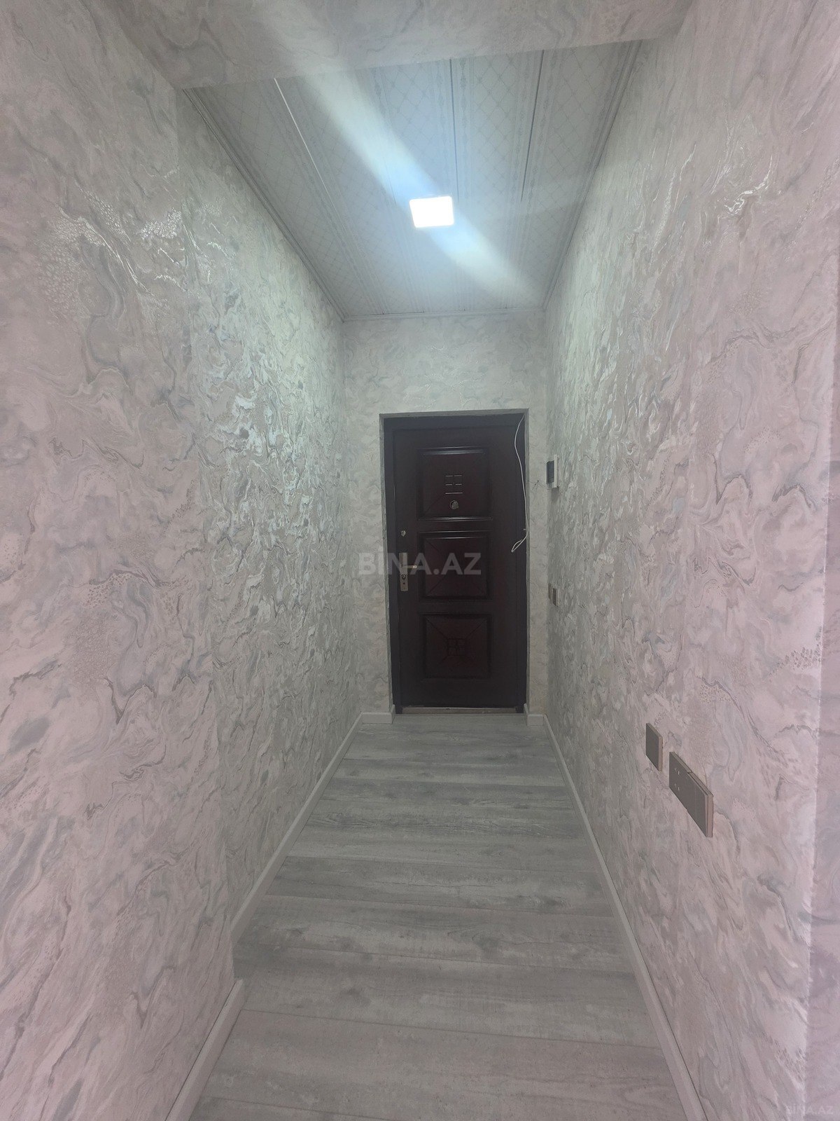 2 otaqlı Yeni tikili, Xırdalan