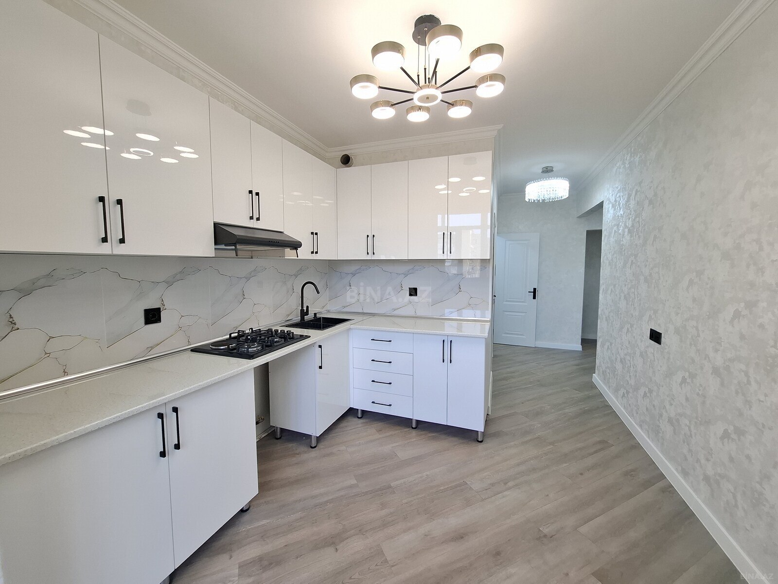 3 otaqlı mənzil satılır, Bakı