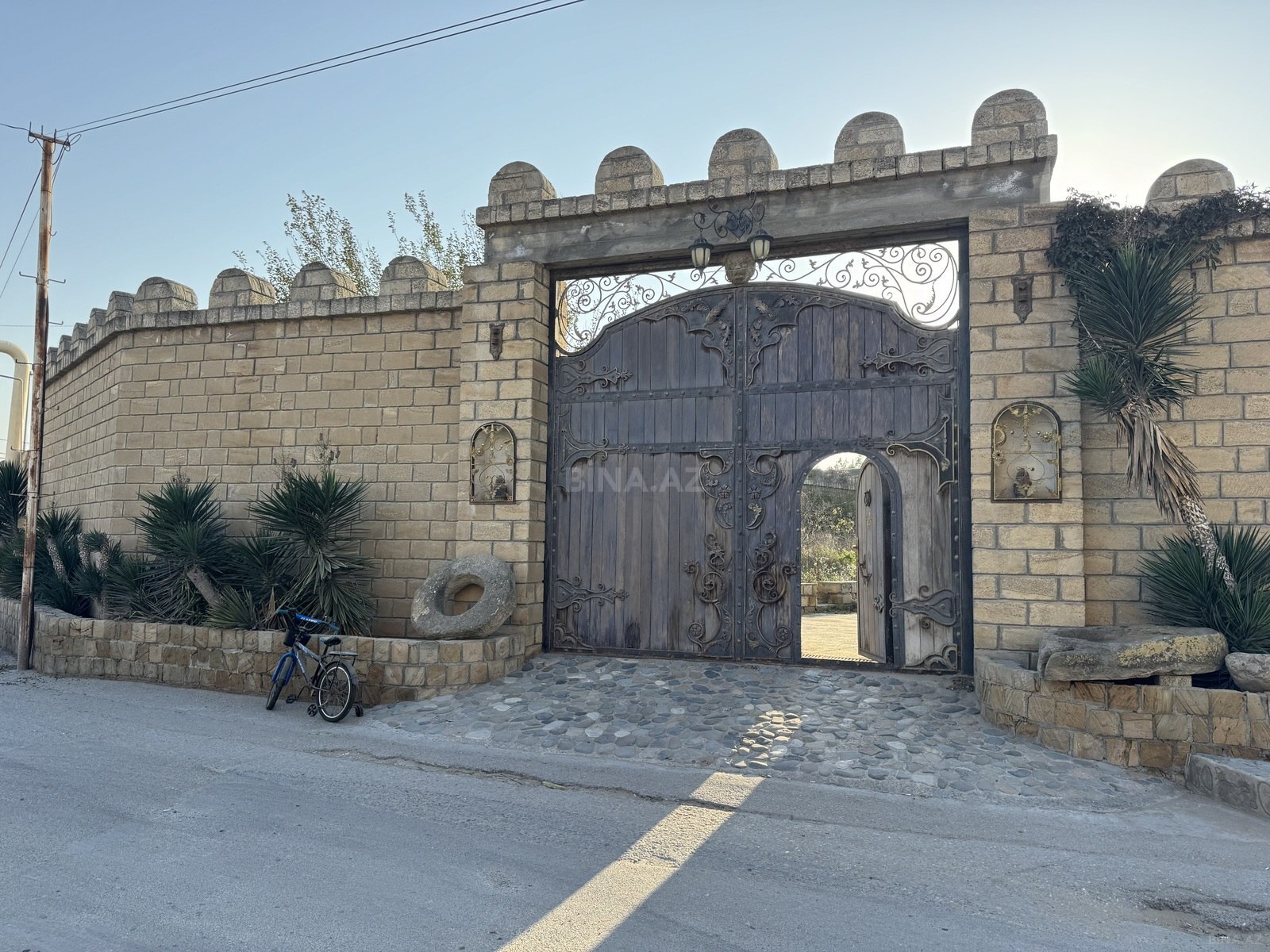 Torpaq satılır, Şağan, Bakı