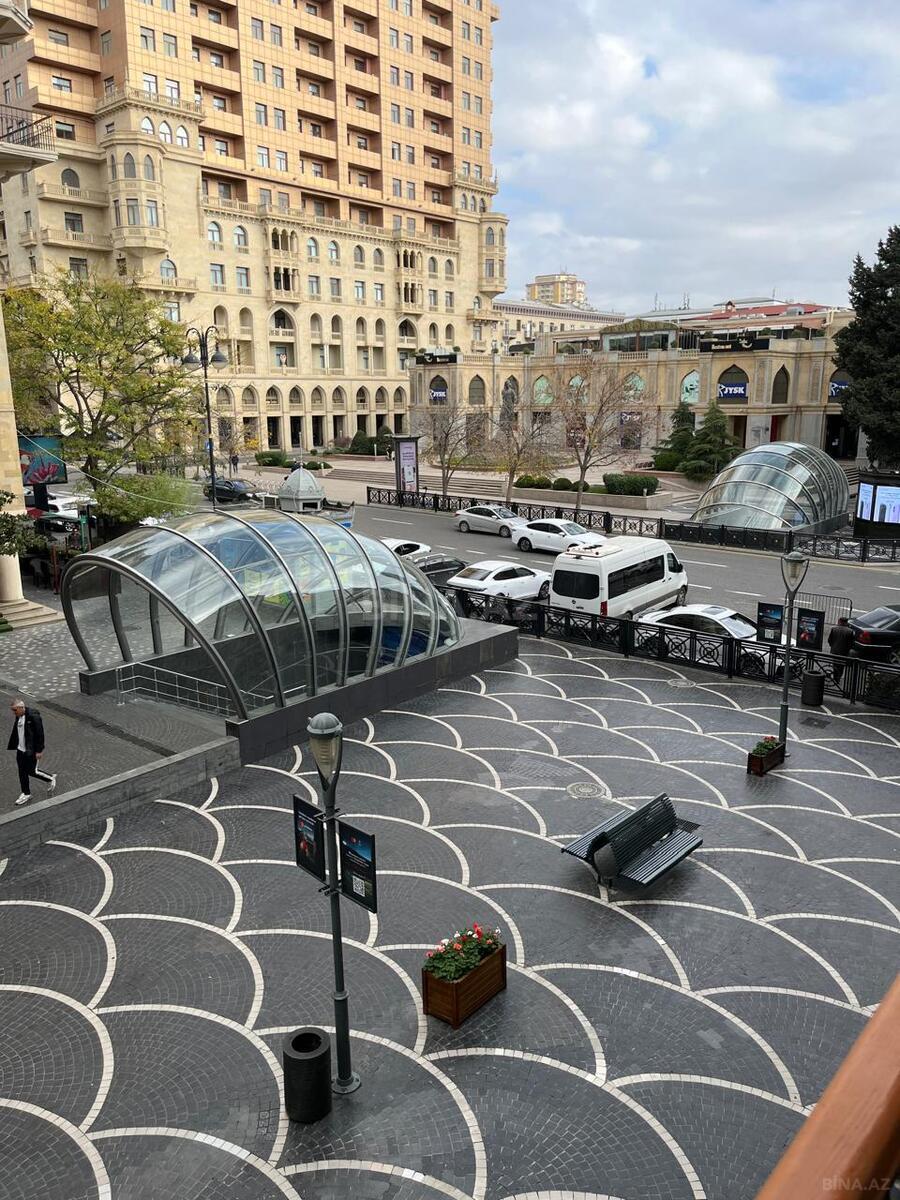 4 otaqlı mənzil satılır, Bakı