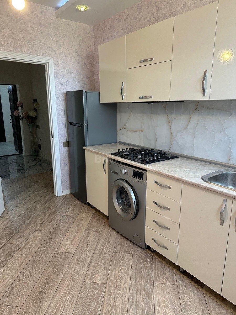 3 otaqlı mənzil kirayə verilir, Badamdar, Bakı
