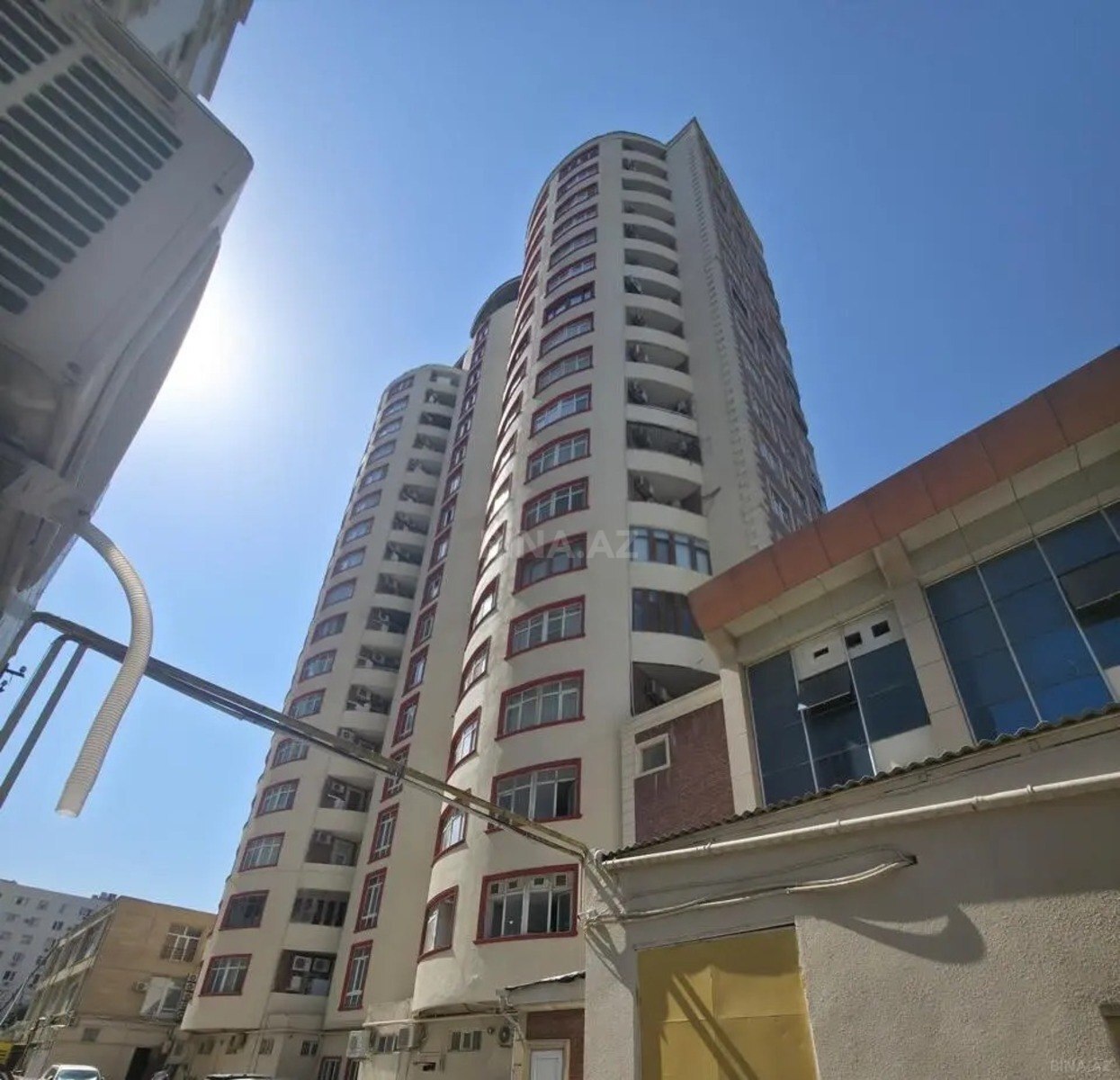 6 otaqlı mənzil satılır, Bakı