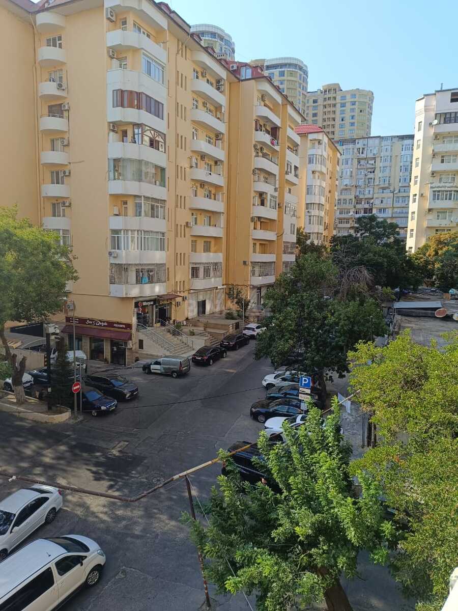 3 otaqlı mənzil kirayə verilir, Bakı