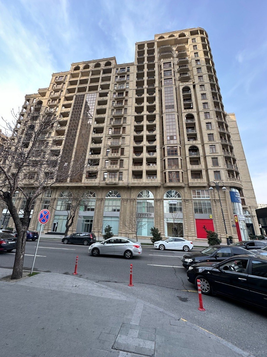 4 otaqlı mənzil satılır, Səbail, Bakı