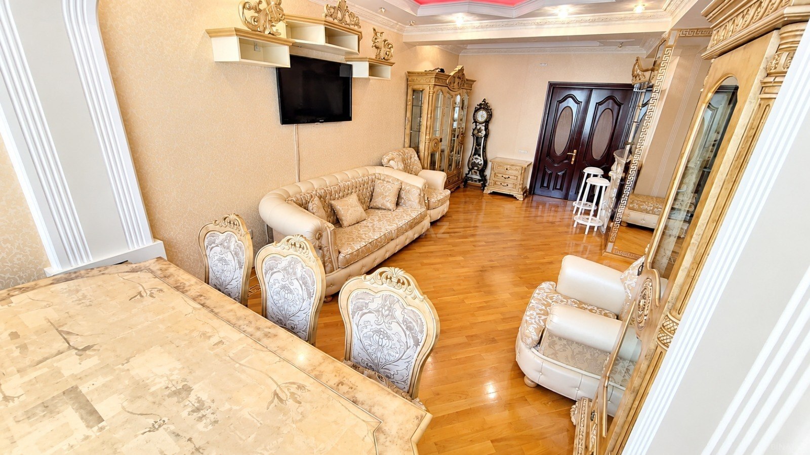 4-комн. квартира в аренду, Баку