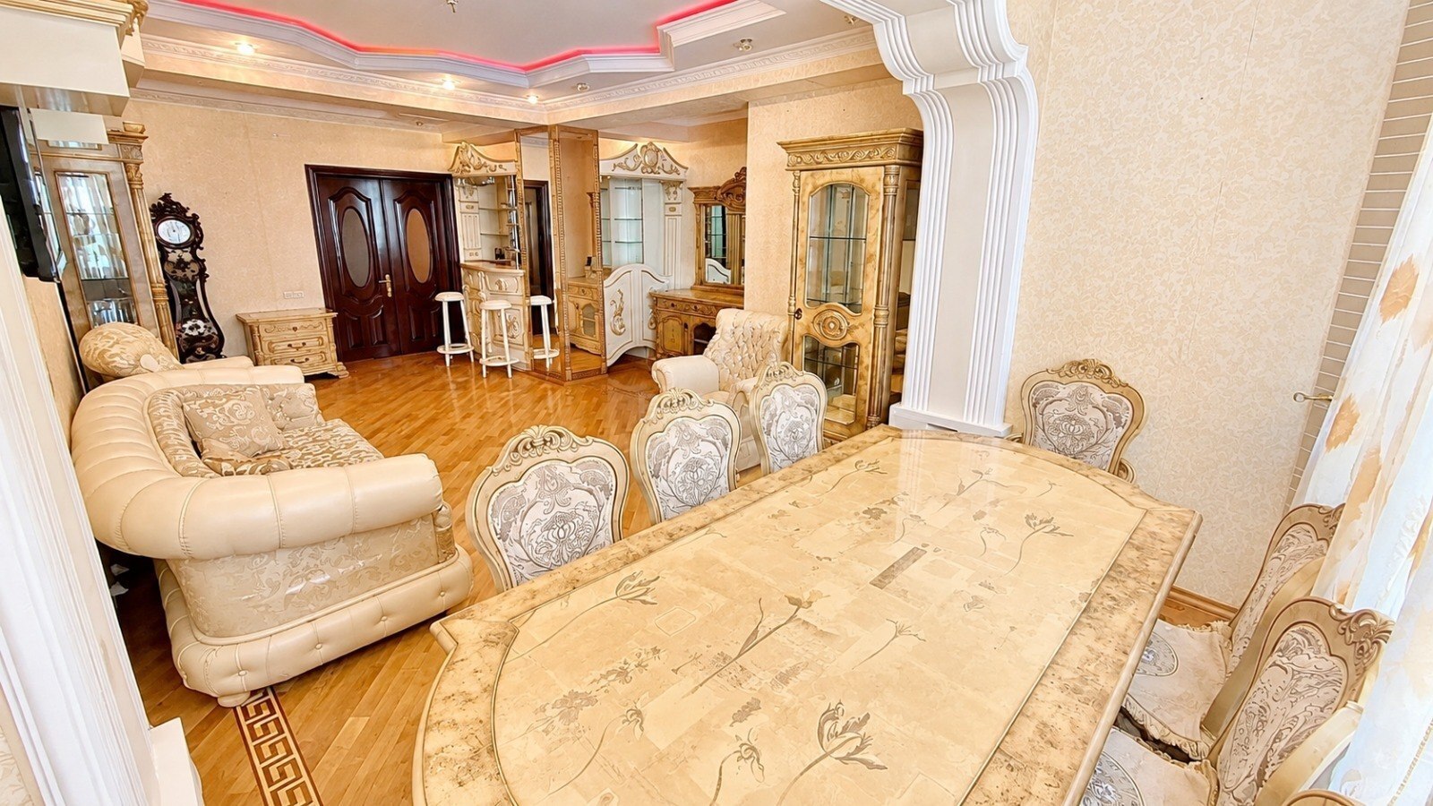 4-комн. квартира в аренду, Баку