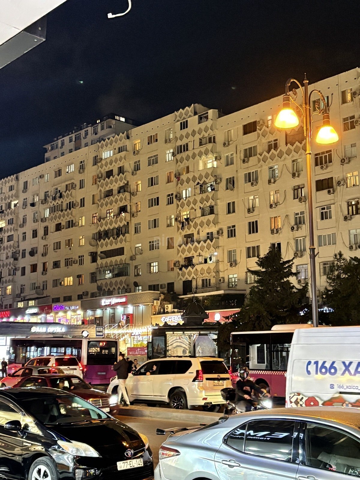 3 otaqlı mənzil kirayə verilir, Bakı
