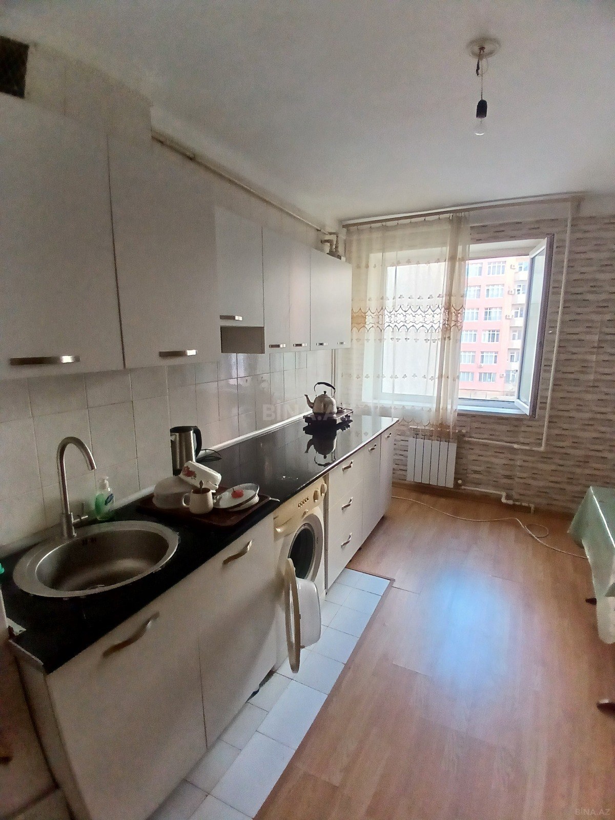 3 otaqlı mənzil kirayə verilir, Bakı