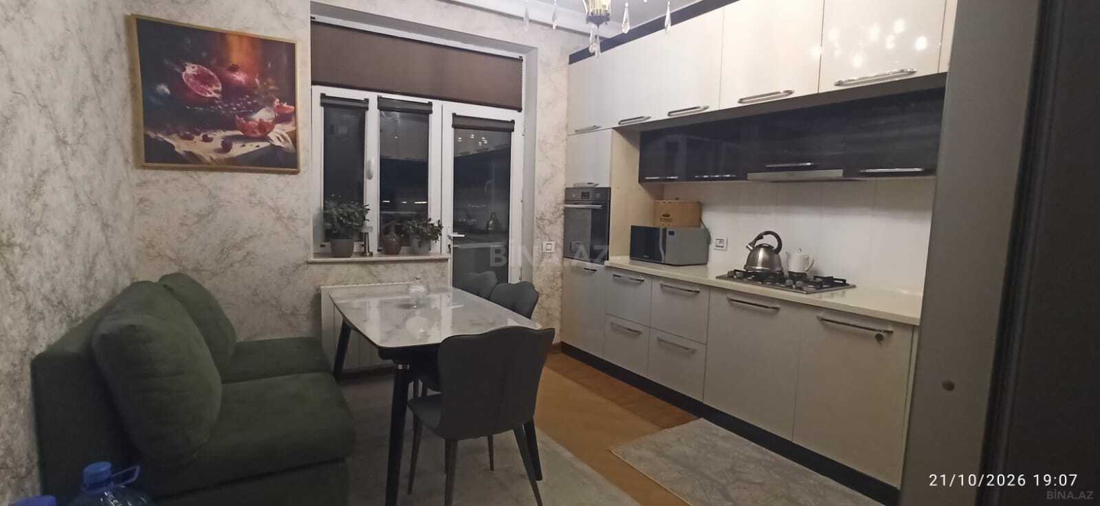 3-комн. квартира на продажу, 8-й микрорайон, Баку