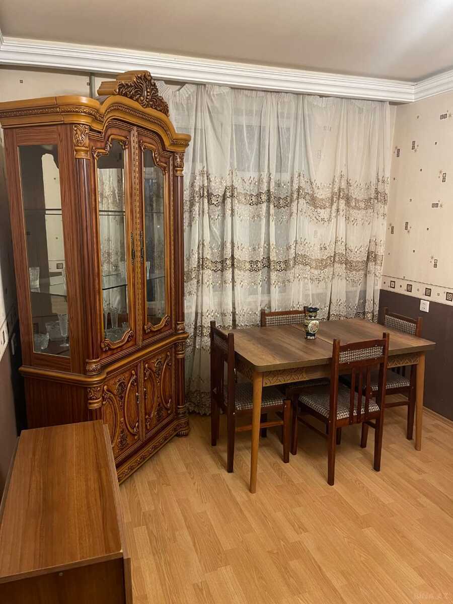 2 otaqlı mənzil kirayə verilir, Qaraçuxur, Bakı