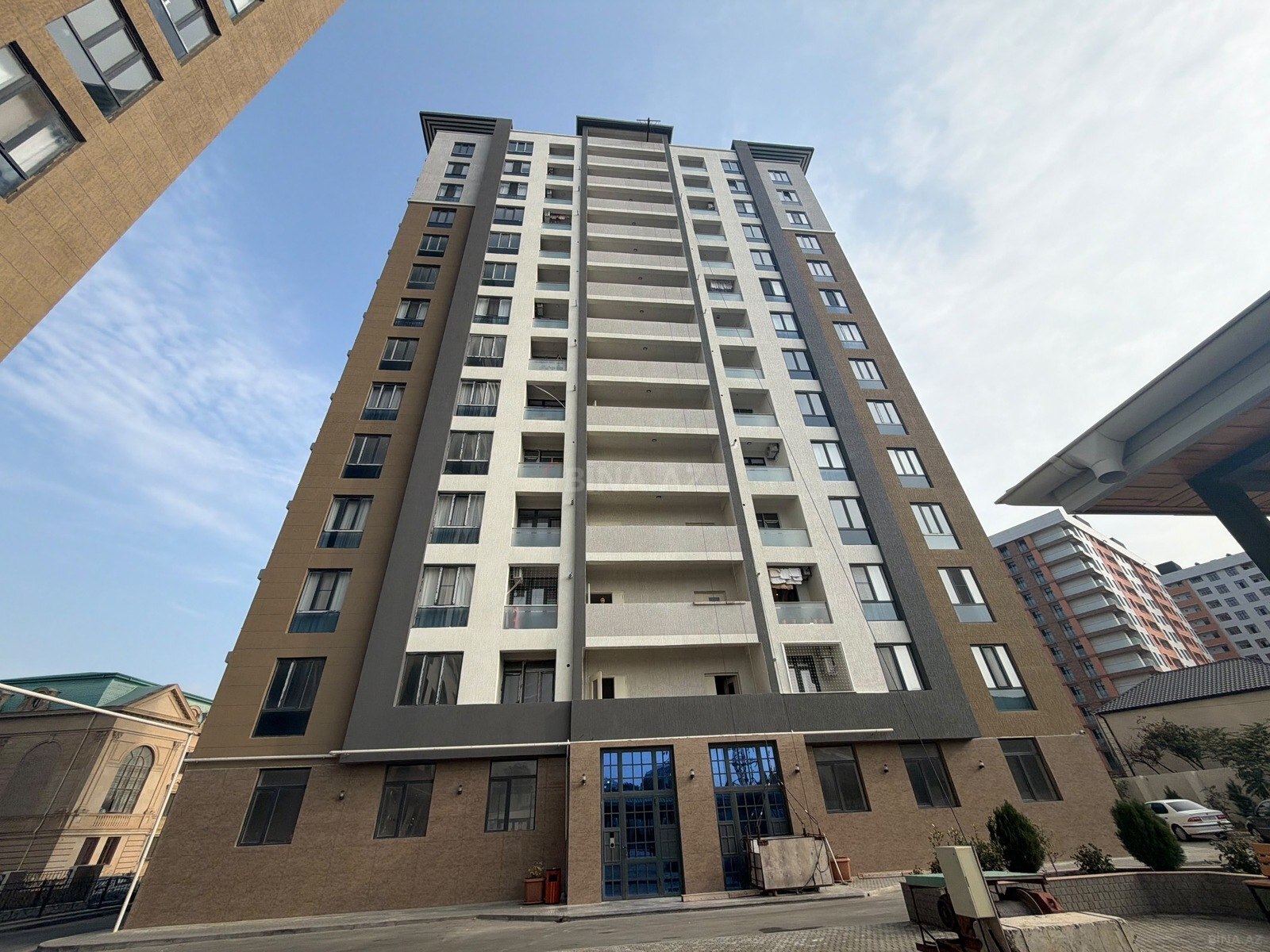 3 otaqlı mənzil satılır, Bakı