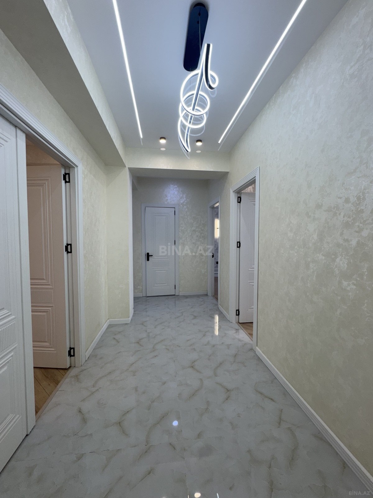 3 otaqlı mənzil satılır, Bakı