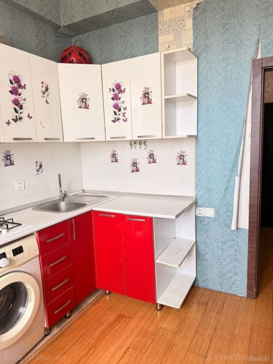 3 otaqlı mənzil kirayə verilir, Bakı