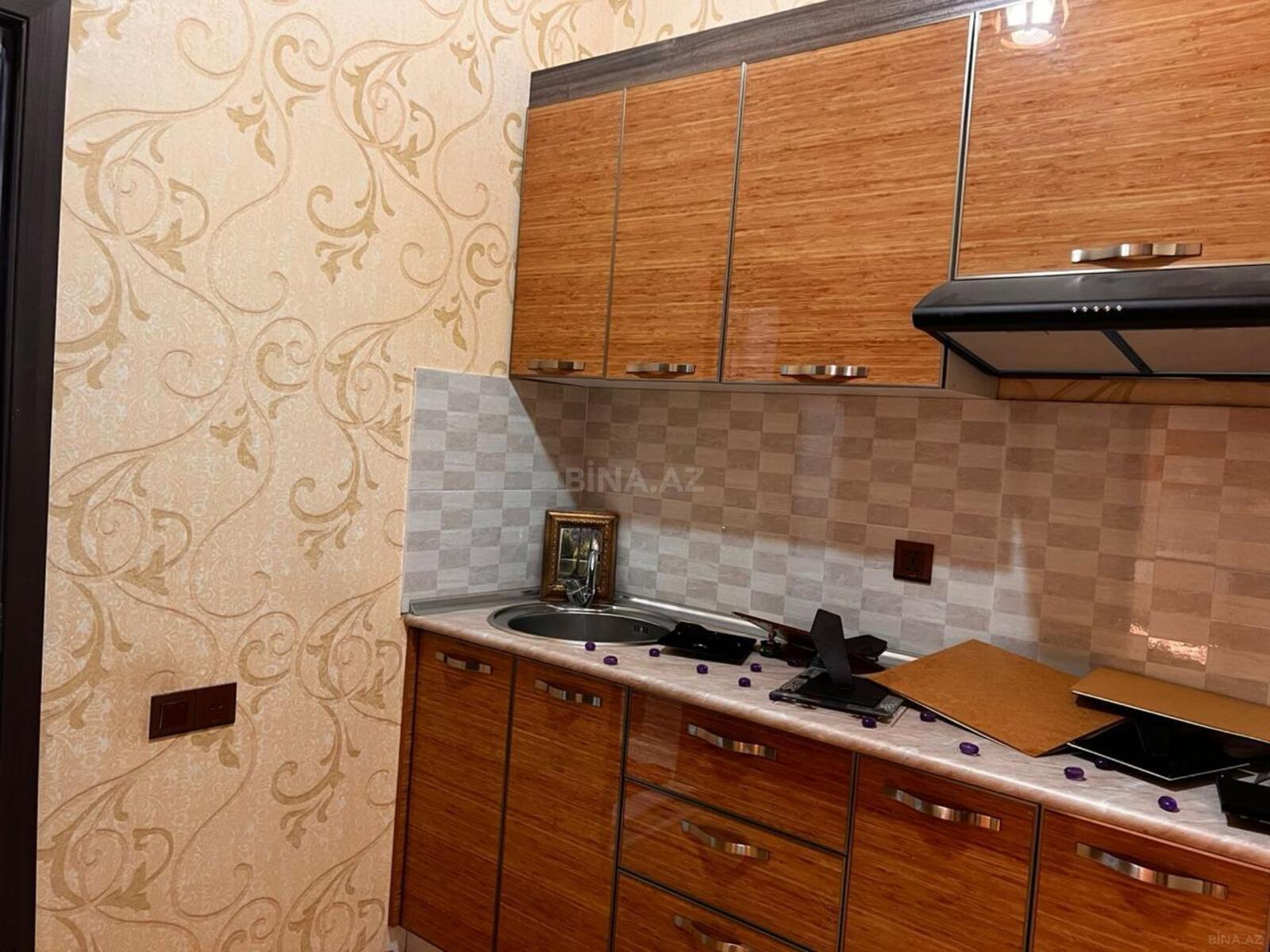 3 otaqlı mənzil satılır, Bakı