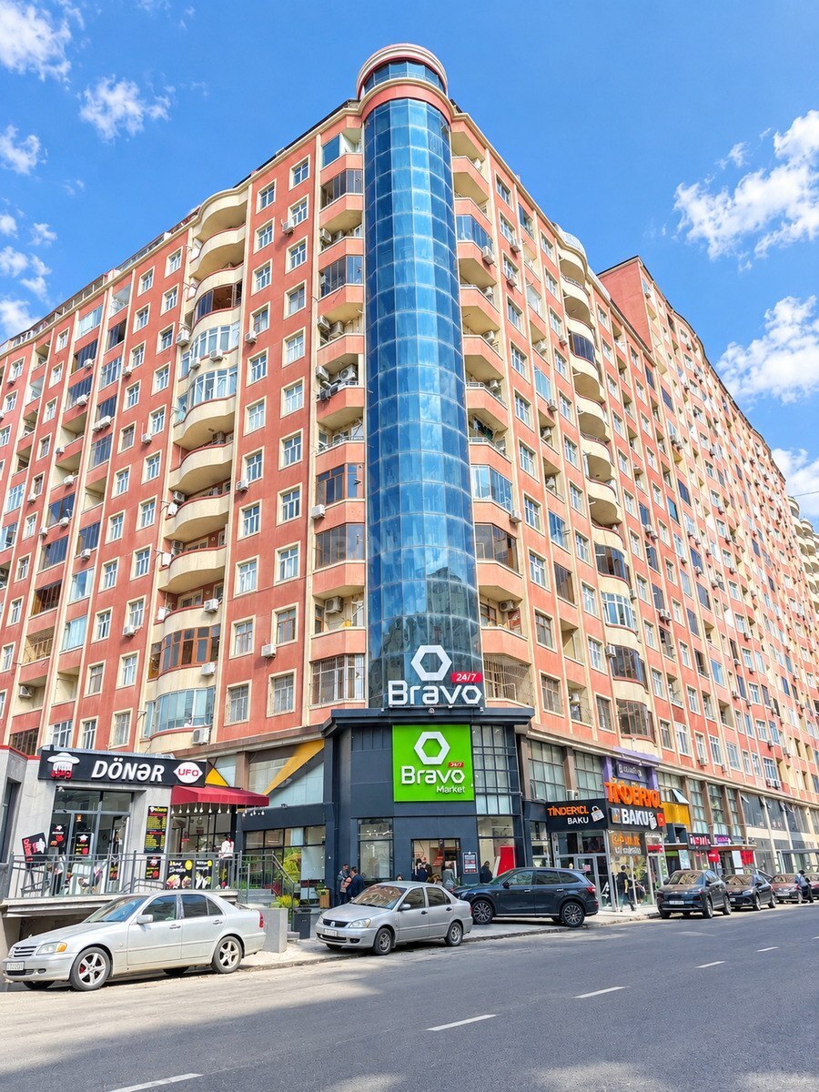 2 otaqlı mənzil kirayə verilir, 8-ci mikrorayon, Bakı