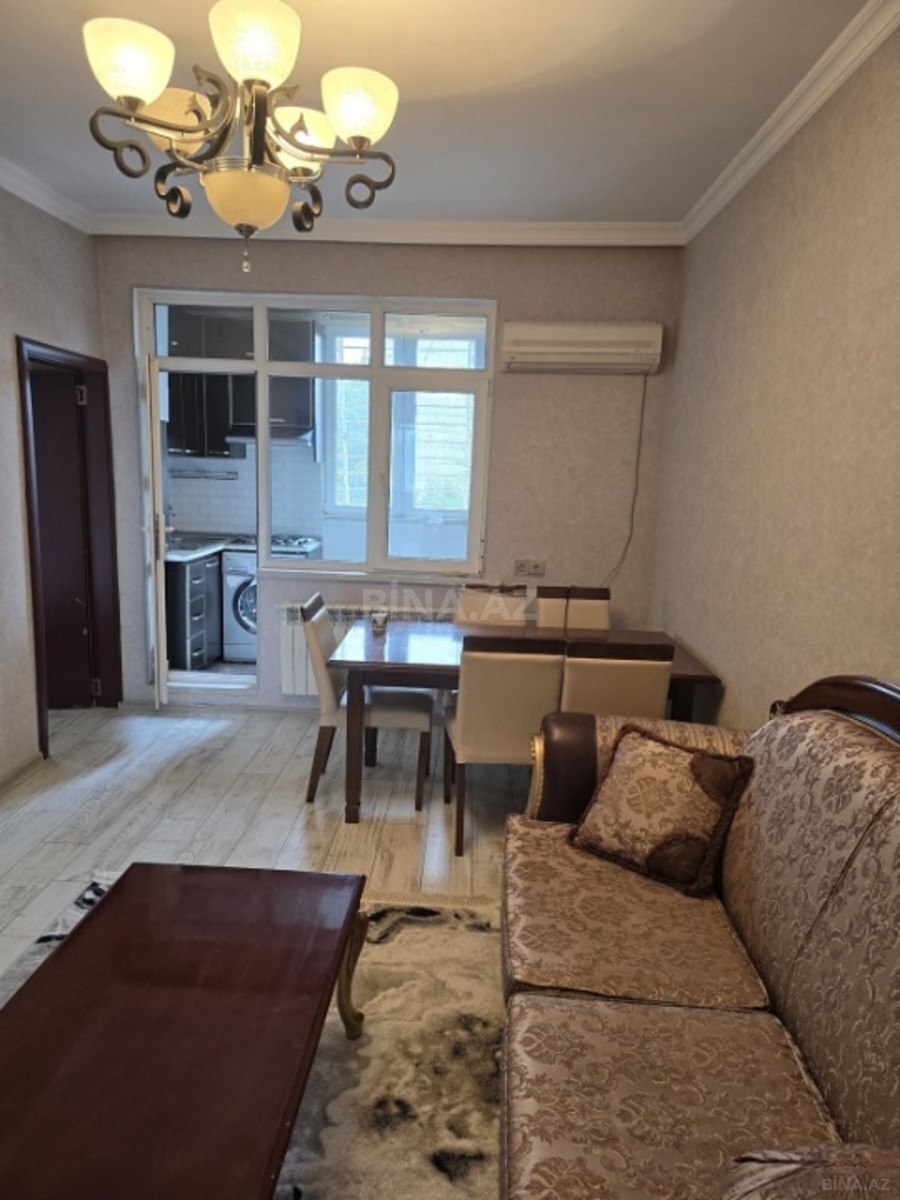 4-room apartment for rent, Baku