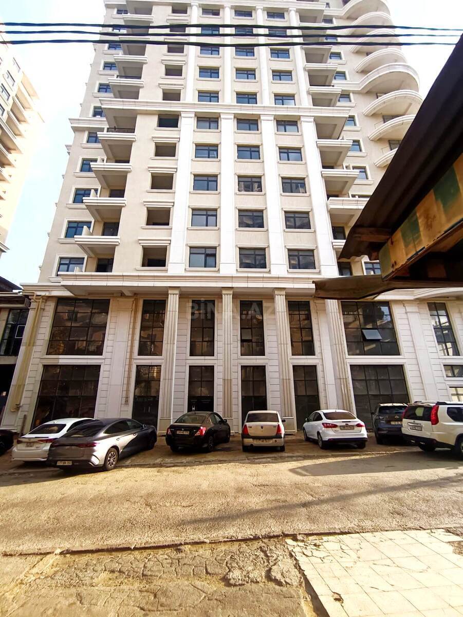 Obyekt satılır, 28 May, Bakı