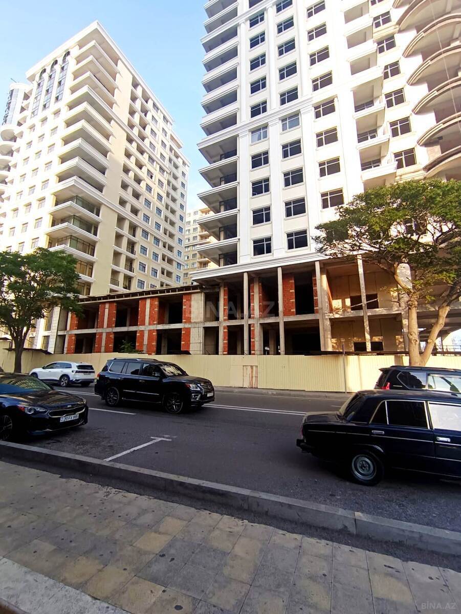 Obyekt satılır, 28 May, Bakı