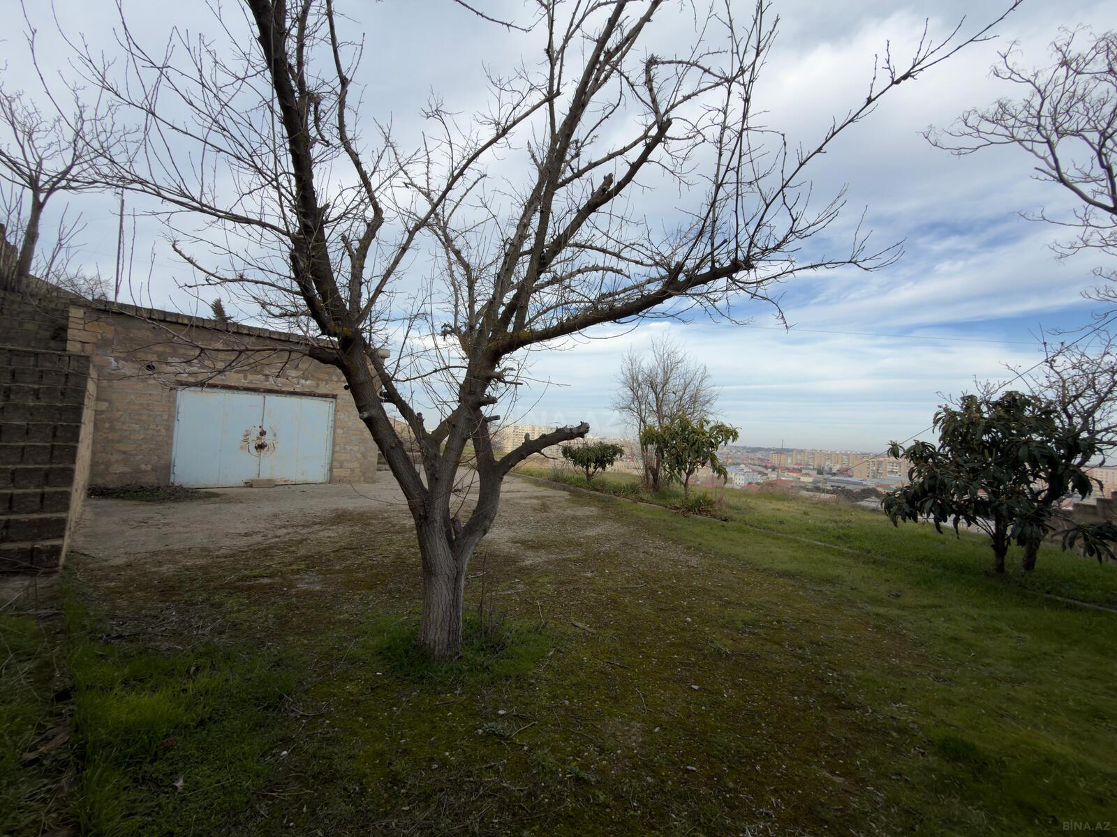Torpaq satılır, Qaraçuxur, Bakı