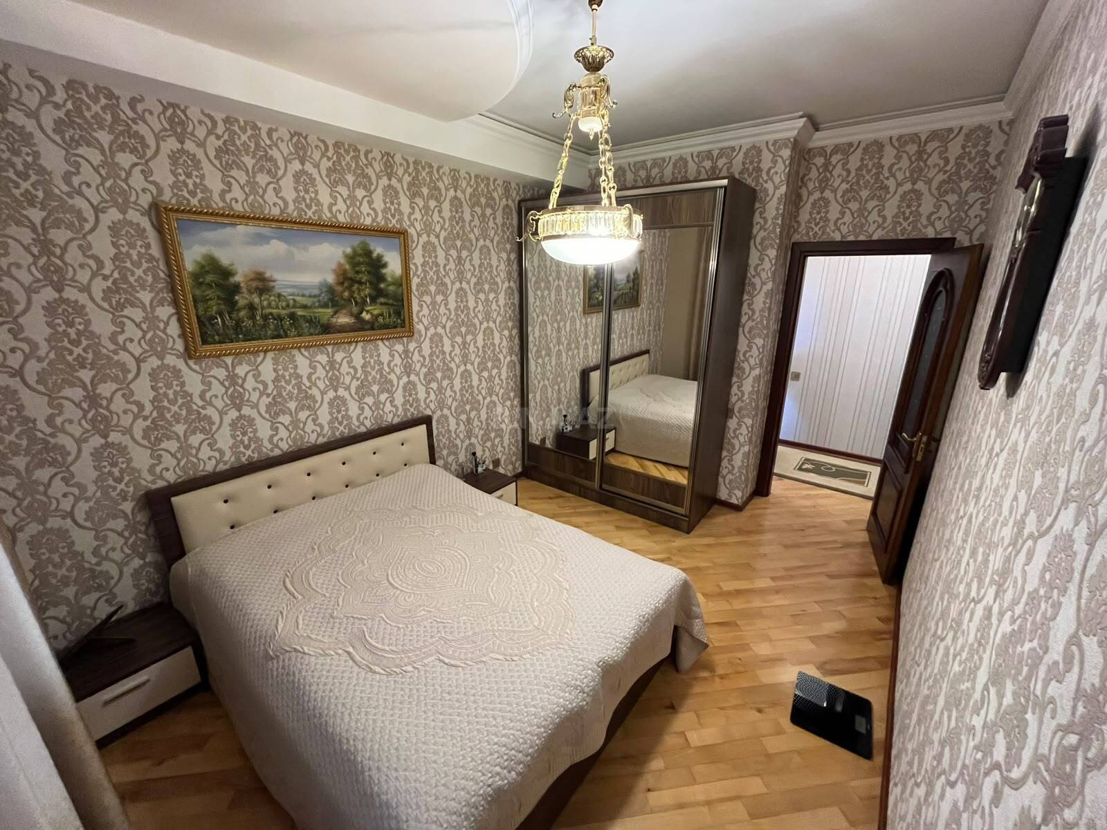 4-room apartment for sale, 28 May, Baku