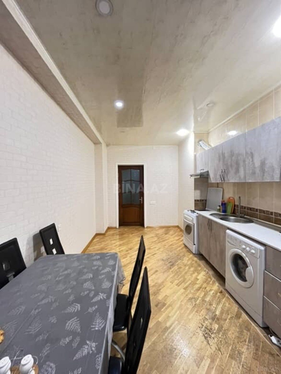 3-комн. квартира в аренду, 28 Мая, Баку