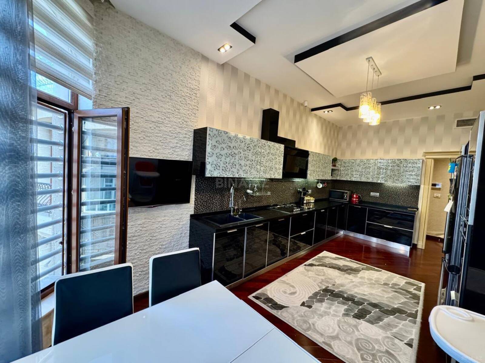 4-room apartment for rent, Nasimi, Baku