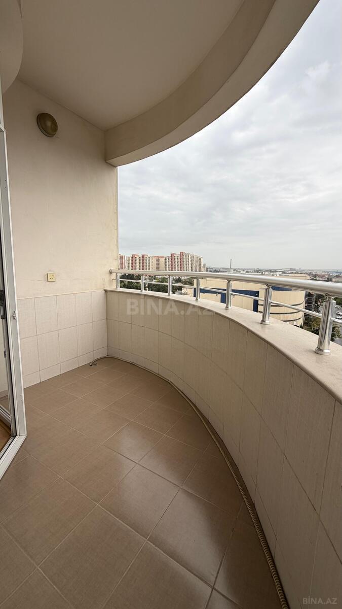 3-комн. квартира на продажу, 8-й микрорайон, Баку