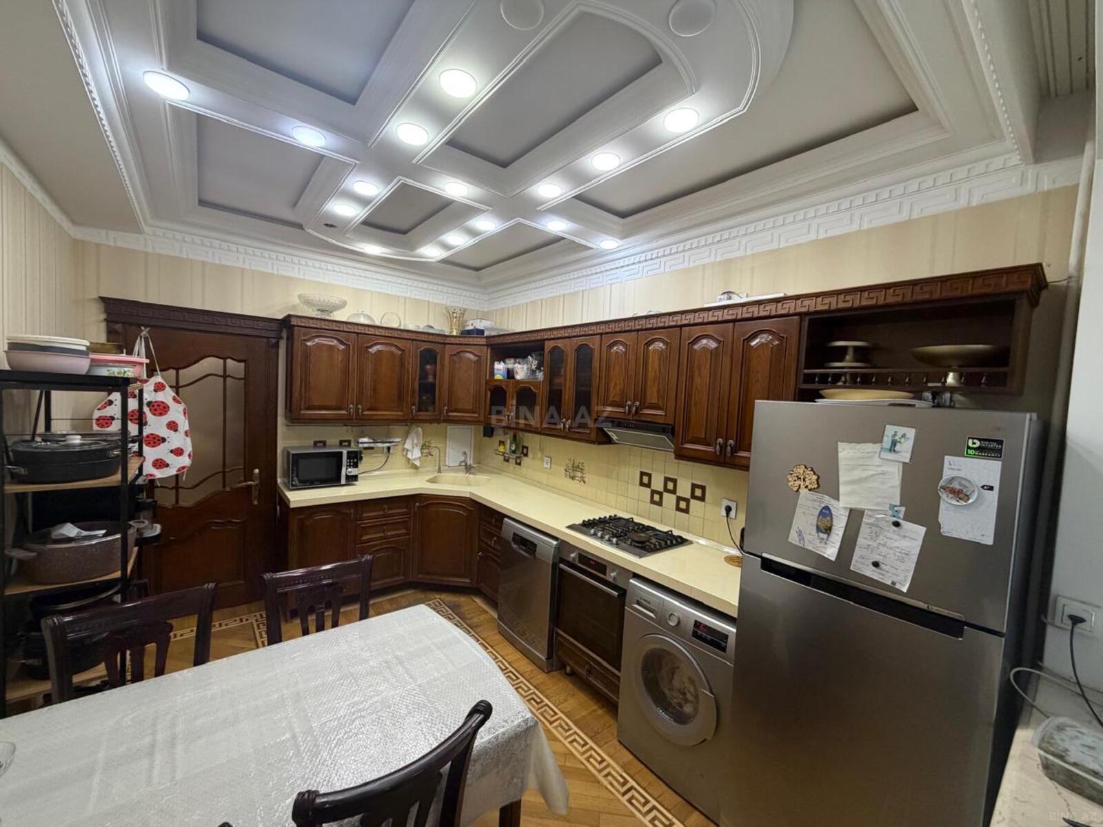3 otaqlı mənzil satılır, Nəsimi, Bakı