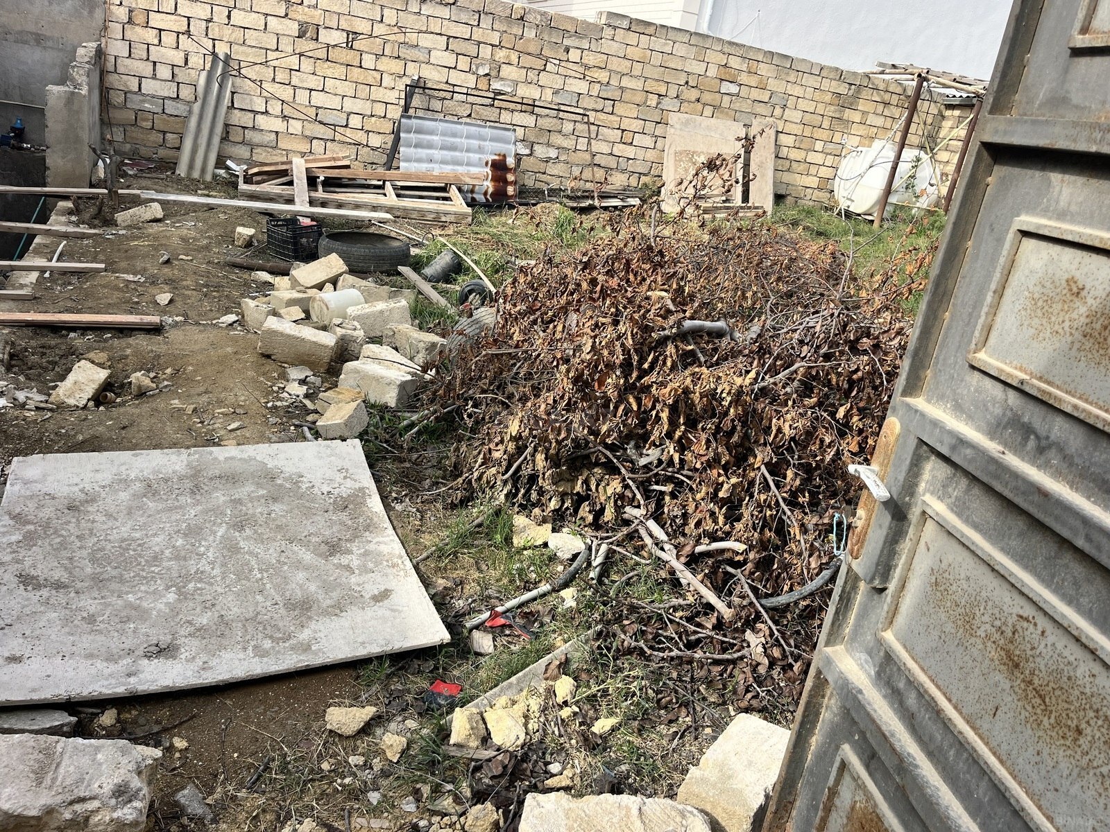 Torpaq satılır, Masazır, Abşeron