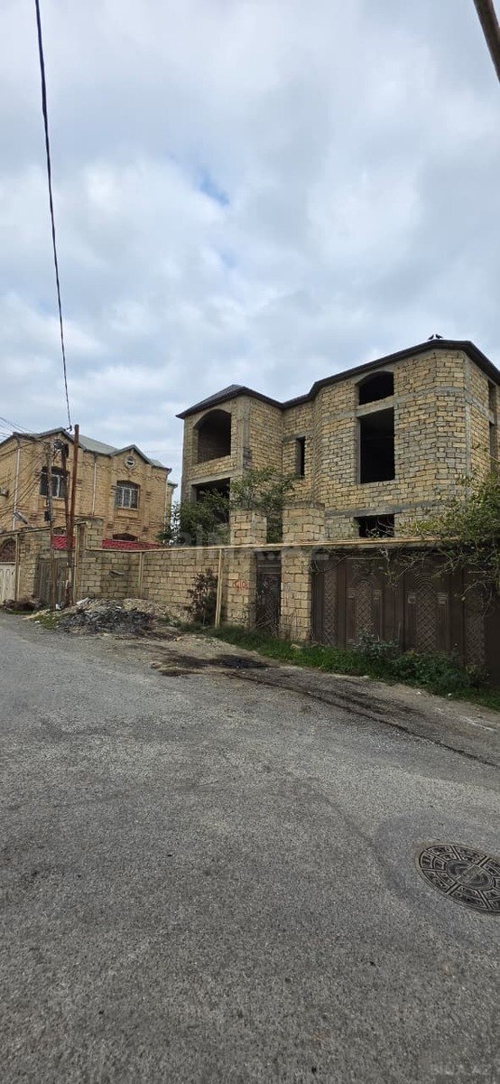 9 otaqlı, 400.0 m², Səbail
