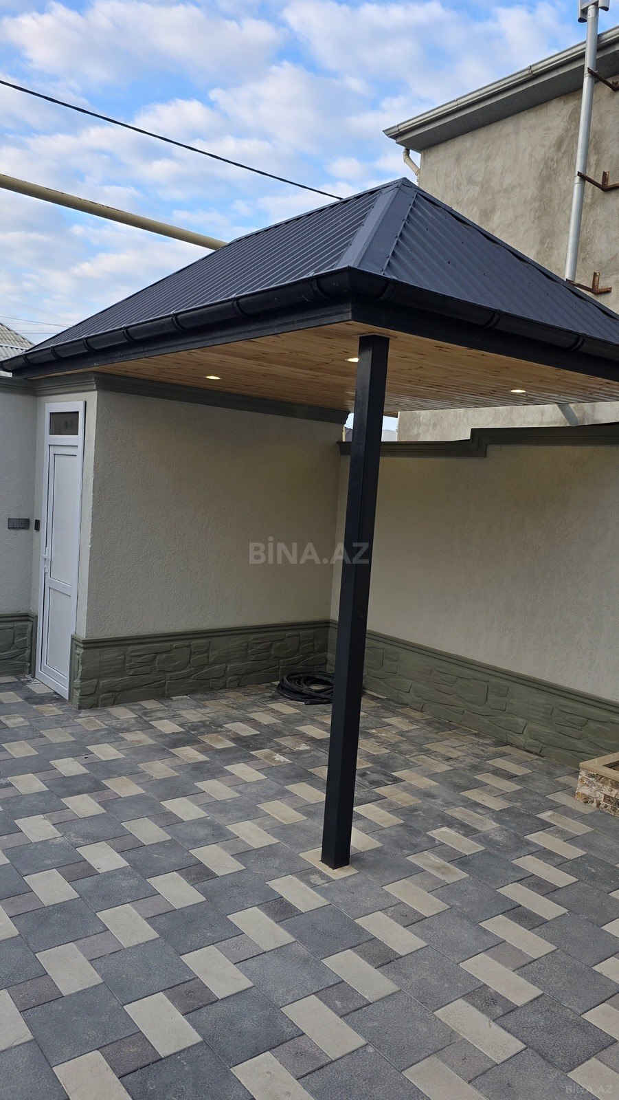 4 otaqlı həyət evi satılır, Binə, Bakı