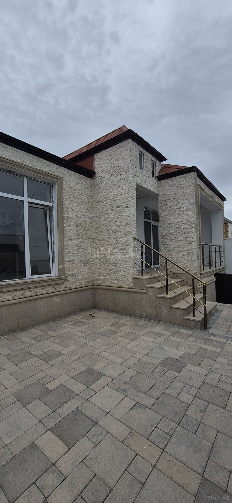 3 otaqlı, 95.0 m², Hövsan