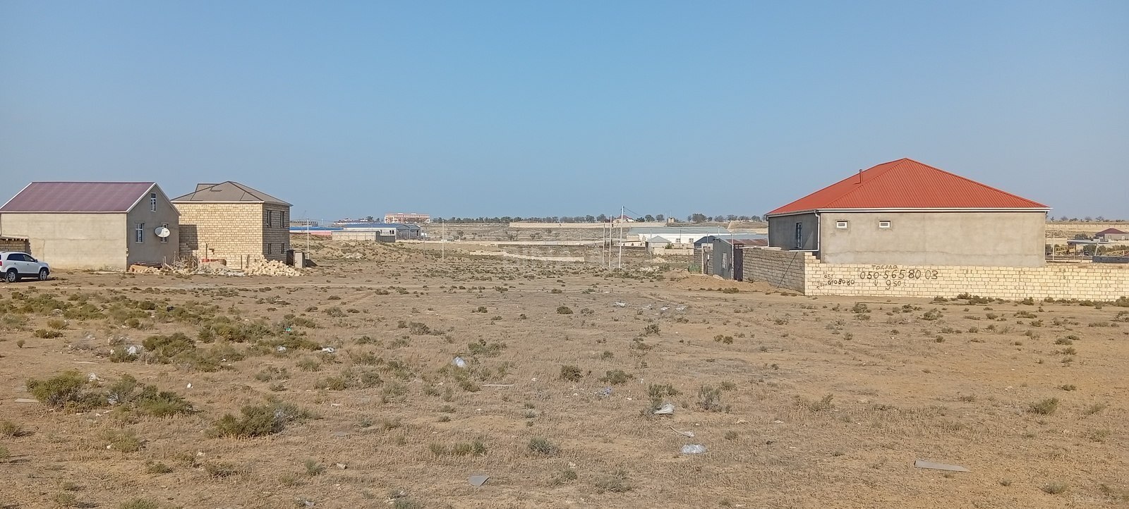 Torpaq satılır, Bakı